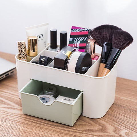 Make Up cuttlery Box for girls